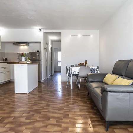 Port Richelieu 1 By Interhome Appartement