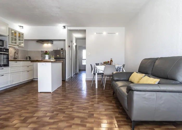 Port Richelieu 1 By Interhome Appartement